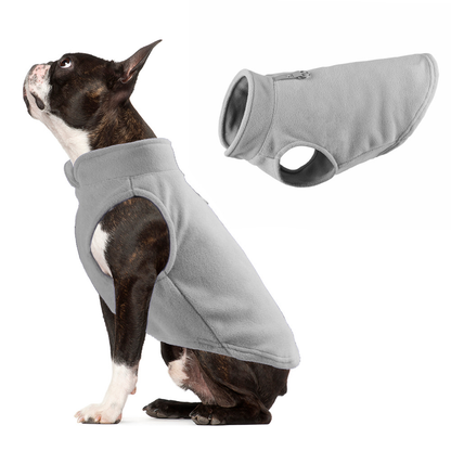 Hundemantel aus Fleece in Hellgrau an Französicher Bulldogge, Mantelabbildung rechts