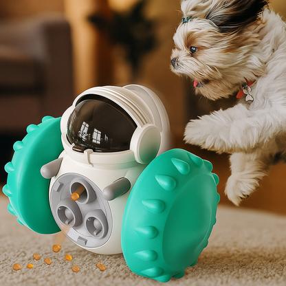 Junger Hund mit Futterautomat auf Rädern